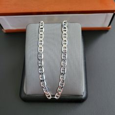 Weight: 9.39 Grams (Approximate) Lenght: 18 Inch Width: 4.5 Mm Metal: 925 Sterling Silver Stamped: 925 Sterling Silver Oval Link Jewelry Stamped 925, Sterling Silver Polished Chain Necklace For Anniversary, White Gold Link Necklace Stamped 925, Sterling Silver Chain Necklace With Polished Finish For Anniversary, Classic Link Necklace In Sterling Silver, Sterling Silver Chain Necklace For Anniversary With Polished Finish, Classic Necklace With Stamped 925 Link, Stamped 925 Link Necklace Gift, Hallmarked Sterling Silver Link Jewelry