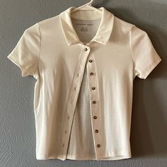 Collared Button Down Size Xs Never Worn No Stains Or Holes Looks More Off-White In The Picture But It’s Actually White Clothes Wishlist, White Button Up, Love Clothing, The Picture, Photo Shoot, Dress Skirt, American Eagle Outfitters, Button Downs, American Eagle