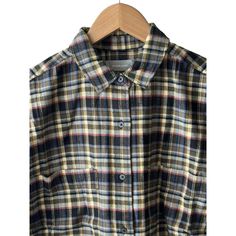 Everlane Size Xs The Boxy Flannel Plaid Oversized Soft Button Front Shirt - New Measurements: Armpit Span: 23 Inches Length: 23 Inches Oversized Button Down Shirt, Flannel Tops, Short Shirts, Button Front Shirt, Plaid Flannel, Silk Shirt, Oversized Shirt, New Color, Button Up Shirts