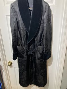 TOM FORD Silk Robe Dressing Gown 100% Silk $5k Retail  | eBay Luxury Silk Formal Gown, Luxury Silk Gown For Formal Occasions, Elegant Evening Robe, Floor-length, Formal Fitted Long Sleeve Robe, Elegant Floor-length Evening Robe, Elegant Evening Floor-length Robe, Formal Fitted Robe, Elegant Floor-length Robe For Formal Occasions, Elegant Floor-length Formal Robe