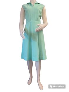 Vintage Dress Sleeveless Sea Foam Green 1970s R&K Originals - Etsy Sea Green Dress, Summer Dress Linen, Dress Linen, Seafoam Green, Fashion Vintage, Linen Dresses, Dress Sleeveless, The Girl Who, Vintage Dress