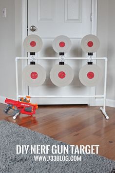 DIY PVC Nerf Spinning Target - This would make a great activity at a Nerf Birthday Party! Easy and inexpensive to build. Nerf Targets Diy, Nerf Target, Diy Yard Games, Nerf Birthday Party, Nerf Party, Spy Party, Pvc Projects, Diy Toys, Kids' Room