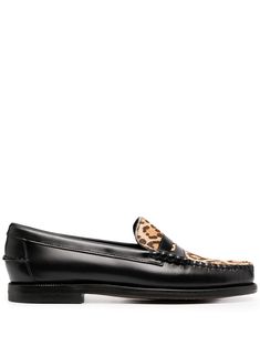 black/beige leather leopard print round toe slip-on style branded insole low heel Leopard Print Leather Loafers For Work, Leopard Print Slip-on Loafers For Work, Leather Leopard Print Loafers With Flat Heel, Leopard Print Leather Loafers With Flat Heel, Leopard Print Flat Heel Loafers For Work, Loafers Chunky, Gucci Horsebit Loafers, Prada Loafers, Leopard Print Loafers