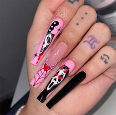 Préparez-vous à donner un coup de fouet à votre style avec nos autocollants pour ongles coeur fantôme, parfaits pour célébrer Halloween de manière amusante et festive ! Ce lot de 24 clous à presser présente une combinaison unique de motifs de cœurs et de fantômes, offrant une ambiance à la fois ludique et effrayante, parfaite pour la saison. Que vous vous habilliez pour une fête d'Halloween ou que vous vouliez simplement ajouter une touche de surnaturel à votre look quotidien, ces ongles ne manq Current Nail Trends 2023, Current Nail Trends, Fake Nails White, Nail Art French, White Tip Nails, Spider Web Design, Nail Art Halloween, Nagellack Trends