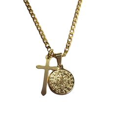 Cadena con doble dije; Cruz y San Benito (ambos lados) Material : acero inoxidable y baño de oro (cadena y dije) Cadena :50cm 3mm de ancho Cruz: 24mm San Benito: 18mm Gold Metal Cross Charm Necklaces, Gold Cross Charm Necklaces, Gold Stainless Steel Round Pendant Necklace, Gold Cross Pendant Charm Necklace With Adjustable Chain, Gold Medallion Charm Necklace With Chain, Gold Charm Necklaces With Cross Pendant And Adjustable Chain, Gold Charm Necklace With Cross Pendant And Adjustable Chain, Gold Cross Pendant Necklace With Chain, Gold Stainless Steel Cross Necklace With Adjustable Chain