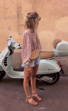 Outfit Inspo Women, Warm Spring Outfits, Europe Summer Outfits, Thailand Outfit, Mood Clothes, Oufits Casual, Shorts Outfits Women, Outfits With Hats, Dope Outfits