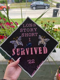 Lyrics Long Story Short I Survived on a Graduation Cap Taylor Swift Graduation, Long Story Short I Survived, Grad Party Ideas, Swift Party, Grad Hat