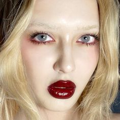 #makeup #gothmakeup #redmakeup #vampmakeup Pomegranate Makeup, Vampire Make Up, Blue Eyes Red Lips, Vamp Makeup, Vampire Eyes, Vampy Makeup, Teenager Makeup, Red Lip Makeup, Makeup Beginners