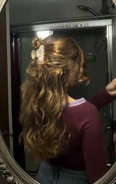 Long Wavy Hair Aesthetic, Messy Wavy Hair, Hairdos For Curly Hair, Hair Tattoos, Hair Clothes, Beautiful Long Hair, Hair Inspo Color, Dream Hair, Long Curly Hair