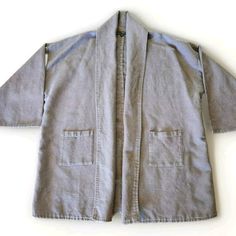 Gudrun Sjoden Linen Blend Kimono Style Jacket. Size L/Xl. This Is An Oversized Fit. It Could Easily Fit Xxl. It Features A Heavyweight 50/50 Blend Of Linen And Cotton, Drape Collar, Two Front Patch Pockets, And Kimono Style Sleeves. It Is In Wonderful Pre-Loved Condition. Please See Pictures For More Details. Thanks For Shopping! Relaxed Fit Outerwear With Pockets For Daywear, Kimono Style Jacket, Gudrun Sjoden, Kimono Style, Kimono Fashion, 50 50, Linen Blend, Patch Pocket, Gray Color