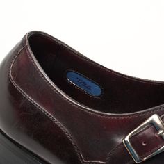 Original Retail Price: $1350 New, Have been tried on indoors Model: Caine Label Size: 7.5 E US Size: 8 Burgundy Color Calfskin Leather Raised Apron Made In England Shoe trees, bags and box NOT included Outsole: 11.5" Width: 3.75" This product is located in our EU warehouse. Luxury Burgundy Dress Shoes For Formal Occasions, Luxury Burgundy Oxfords For Formal Occasions, Luxury Burgundy Leather Shoes For Business, Luxury Burgundy Oxfords, Luxury Burgundy Plain Toe Dress Shoes, Luxury Burgundy Dress Shoes With Plain Toe, Luxury Burgundy Dress Shoes With Leather Sole, Burgundy Slip-on Dress Shoes For Business, Luxury Burgundy Loafers For Formal Occasions