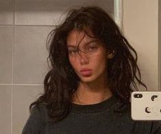 Sahar Luna, Mode Ulzzang, Messy Hair, Style Aesthetic, Dream Hair, Aesthetic Hair, Pretty Hairstyles, Pretty Face, Wavy Hair