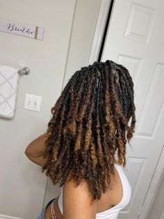 Locs Highlights, 4a Locs, Locs Aesthetic, Color Locs, Loc Goals, Curly Locs, Black Ponytail Hairstyles, Short Locs Hairstyles, Dreadlock Styles