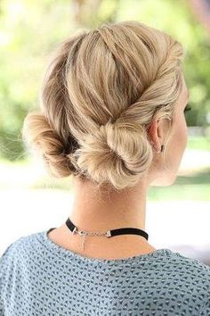 RX_1710_Fall Updos_Double Bun Twist Trendy We Fryzurach, Lob Haircut, Hair 2018, Peinados Fáciles Para Cabello Corto, Long Bob Hairstyles, Latest Hairstyles, Model Hair, Trendy Hairstyles, Diy Hairstyles