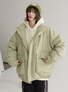 ❤︎Loose oversized double pocket down jacket❤︎ Outfit Oversize, College Bags, Heart Bag, Oversized Jacket, Winter Women, Down Jacket, Light Green, Winter Outfits, White And Black