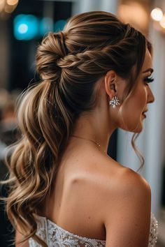 Christening Hairstyles, Glamorous Curls, Oscar Hairstyles, Ball Hair, Prom Hair Medium, Venus Of Willendorf, Elegant Updos, Fancy Hair