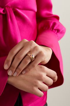 Pomellato's designs have shone especially bright on the red carpet. From the 'Iconica' collection, this ring is crafted from 18-karat rose gold and encrusted with 10 different kinds of rainbow-hued gemstones in playful star, oval and square-shaped settings. Pomellato Iconica Ring, Pomellato Ring, Red Spinel, Susan Sarandon, Joey King, Gala Dinner, Graphic Design Trends, On The Red Carpet, Glamour Fashion