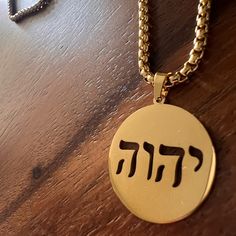 Beautiful Necklace Brand New Metal Charm Necklaces With Gold Chain, Personalized Round Metal Chain Necklace, Hebrew Jewelry, Necklace Brands, Beautiful Necklace, Beautiful Necklaces, Womens Jewelry Necklace, Jewelry Necklaces, Plating