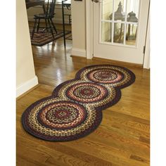 Folk Art Braided Rug 30 x 72 Runner Toothbrush Rug, Homemade Rugs, Braided Rug Diy, Knit Rug, Crochet Carpet, Braided Rug, Park Designs, Primitive Decorating Country, Art Populaire