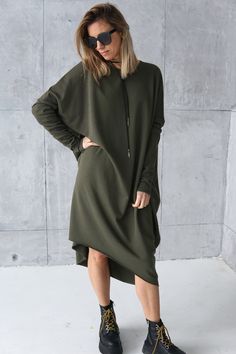 "Be relaxed, free and safe in this khaki oversized dress. Unique oversized tunic dress, made of cotton Italian jersey. Wear it even as a long top or dress. It's extremely versatile. The dress has long sleeves. The dress has hidden pockets in the side seam. the dress bottom with raw ends. It's the season-less statement piece you have been looking for. The dress is made of high-quality jersey and makes it a perfect casual wear. DIDRESS is part of the slow fashion movement. All our products are cra Casual Oversized Dress With Curved Hem, Asymmetrical Sweatshirt, Oversized Tunic Dress, Modern Dresses, Green Sweater Dress, Maternity Long Dress, Sweater Dress Oversized, Oversized Tunic, Black Sequin Dress