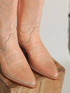 BLISS AND MISCHIEF COWBOY BOOT - NATURAL VEGETABLE TAN LEATHER - WILL PATINA. MADE TO ORDER IN LA. This item is Made to Order and will ship 4-6 weeks after purchase.With the help of a local Los Angeles bootmaker, we stripped back the classic cowboy boot to its most minimal form - With classic but subtle stitching, leather cutwork pulls, and an... Outfit With Cowboy Boots, Leather Cutwork, Cowboy Boot Outfits, Dresses With Cowboy Boots, Minimal Form, Classic Cowboy, Simple Summer Outfits, Leather Cowboy Boots, Veg Tan Leather