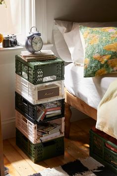 Y2k Images, Zimmer Diy, Storage Crate, Uo Home, Crate Storage, Dream Room Inspiration, Room Makeover Inspiration, Room Inspiration Bedroom, Room Ideas Bedroom