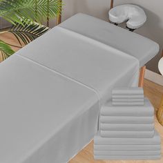 PRICES MAY VARY. STAIN, OIL, AND WRINKLE-RESISTANT - Crafted from premium double-brushed 120GSM microfiber, our massage table sheets sets are designed to resist stains, oil, and wrinkles. A fitted sheet for massage table ensures a professional and clean appearance for your massage therapy sessions. COST-EFFECTIVE BULK BUNDLE - Each bundle contains 4 complete sets, offering exceptional value and savings. Stock up your massage practice with this economical massage bed sheets set bulk bundle, ensur Bed Sheets Set, Face In Hole, Clean Crafts, Stained Table, Massage Equipment, Massage Bed, Massage Tables, Professional Massage, Massage Table