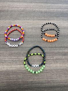 Hand made bracelets Cute Black Bracelets With Letter Beads, Cute Customized Black Bracelets, Customized Cute Black Bracelets, Halloween Friendship Bracelet, Halloween Bracelet Ideas, Made Bracelets, Halloween Bracelet, Bead Charms Diy, Bracelet Ideas