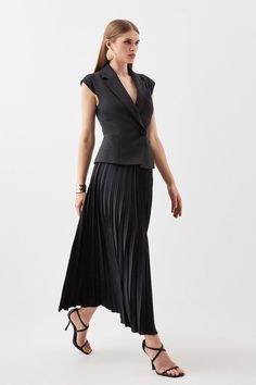 This Expertly-Crafted Garment Combines The Fluidity Of Soft Pleats With The Directional Aesthetic Of A Tailored Blazer. Notched Lapels Provide A Directional Touch, While Soft Pleats Cascade Down To Just Below The Knee.Linen Fabricationcompact Stretchpleated Skirtmidi Hemline Soft Skirt, Tailored Blazer, Karen Millen, Fashion Face, Black Midi Dress, Dress Collection, Dress Black, The Knee, Midi Skirt