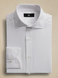 Crafted from soft cotton and breathable linen, this traditional dress shirt has a crisp texture and a sumptuous feel.  Slim fit.  Cutaway collar with button front.  Shirttail hem.  Slim fit.  Long sleeves.  Hip length.  Model: Size M, 6'2" (188cm). Pink Texture, Cutaway Collar, Linen Shirt Dress, Blue Texture, Luxury Linen, Traditional Dress, Linen Dress, Hip Length, Traditional Dresses