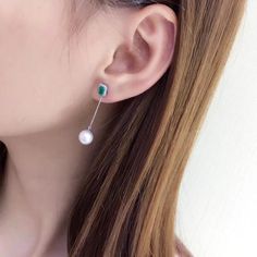 This is a beautiful pearl earring. It is more delicate with emeralds. Please contact us if you have any question(s), remember to mention the product name in your email. Product information Origin Japan Material Akoya Pearl, 18k White Gold, Natural Diamonds, and Emerald Dimensions Height Approx. 3.3cm Pearl Shaped: Round Size: 8-8.5mm Quality: AAA Nacre: Very Thick Color: White Luster: Very High Accessories Metal: 18k White Gold Other: 0.80ct Emerald and Natural Diamonds Green Round Pearl Earrings For Formal Occasions, Green Pearl Earrings For Formal Occasions, Green Round Classic Pearl Earrings, Elegant Green Pearl Earrings For Pierced Ears, Green Pearl Earrings For Anniversary, Classic Green Pearl Earrings As Gift, Classic Green Pearl Earrings For Gift, Classic Green Pearl Drop Earrings, Green Pearl Drop Round Earrings