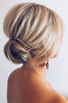 Wedding Updos For Medium Hair, Hair 2022, Wedding Updos, Up Dos For Prom