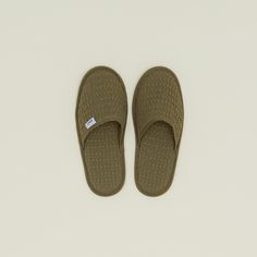 Simple Waffle Slippers - Olive Aesthetic House Slippers, Mens House Slippers, Waffle Slippers, Puffer Slippers, Lounge Shoes, Guest Slippers, Bunny Pancakes, Daybed Lounge, Bar Cups