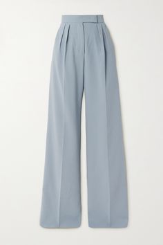 Timelessly chic, Max Mara's tailored separates will work for a range of occasions for years to come. These pants are made from light-blue cotton-crepe in a wide-leg shape with a high-rise waist and sharp pleats. Take cues from the Spring '23 runway and wear yours with a tonal cropped top and jacket. Semi Formal Outfit, Light Blue Pants, Oufits Casual, Timeless Outfits, Royal Outfits, Blue Trousers, Model Outfits, Pantalon Large, Feminine Outfit