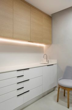 Dental Reception, Ortho Office, Dental Design Interior, Dentist Office Design, Esthetician Room Decor, Dental Office Design Interiors, Medical Office Design, Dental Office Decor, Dental Design