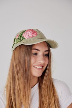 Hand embroidered baseball cap with protea Color: khaki baseball cap; Design: hand-embroidered protea with wildflowers; Capsize (head circumference): 55 - 67 cm; Fabric: 100% cotton Twill, garment-washed. The quality of the embroidery and baseball hat is superior, I guarantee! ;) I really enjoyed making this, and I hope my customer will enjoy showing it off. 🌿PLEASE NOTE THIS HAT IS READY TO SHIP🌿 CHECK OUR OTHER ACCESSORIES 🌸 More Baseball hats: https://www.etsy.com/shop/KazkovaEmbroidery?ref Spring Khaki Cotton Baseball Cap, Khaki Visor Baseball Cap For Spring, Spring Embroidered Adjustable Baseball Cap, Floral Embroidered Cotton Baseball Cap, Floral Embroidery Baseball Cap, One Size Fits Most, Embroidered Pink Baseball Cap, Embroidered Flower Baseball Cap, One Size, Kids Baseball, Embroidered Baseball Caps