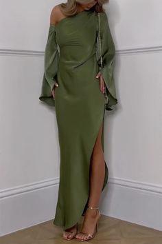 Wedding Guest Dresses Winter, Stylish Midi Dress, Dress Women Elegant, Flare Sleeves, Design Statement, Solid Color Dress, Style Party, Maxi Dress Evening, Green Midi Dress