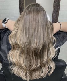 Money Blonde, Cool Blonde Hair Colour, Light Brunette Hair, Light Brunette, Dark Blonde Hair Color, Chestnut Hair, Chestnut Hair Color, Cool Blonde Hair, Dark Blonde Hair