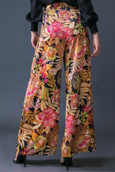 print high waist pants Brand: Flying Tomato Style: IP8106 Fabric: 100% POLYESTER Details: A printed woven pant featuring front pleats, side zipper closure and wide leg. **Matching jacket IJ10223** Self : 100% Polyester Size & Fit - Model is 5'8" And Wearing Size Small - Measurements Taken From Size Small - Approx. Length: 44" Tomato Color, Fun Pants, Flying Tomato, High Waist Pants, Fall Is Here, New Start, Caicos Islands, Turks And Caicos, Waist Pants