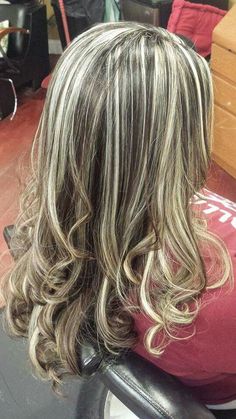 Highlights and color. Highlights Brown Hair Stripes, Grey And Blonde Highlights, Chunky Blonde Highlights On Brown Hair, Streaky Highlights, Highlight Streaks, Ash Blonde Hair Balayage, Balayage Caramel, Hair Stripes