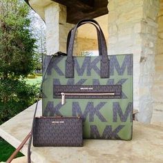 NWT MICHAEL KORS KENLY LG NS SIGNATURE TOTE/ DOUBLE ZIP WALLET OPTIONS EVERGREEN | eBay Trendy Leather Bags, Designer Handbag Brands, Pochette Louis Vuitton, Cute Mini Backpacks, Michael Kors Tote Bags, Unique Purses, Swag Bag, Michael Kors Shoulder Bag, Mk Bags