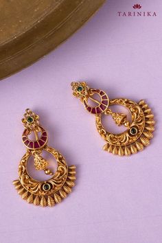 tarinika classic two layered antique chandbali earrings Kempu Earrings Gold, Chand Bali Earrings Gold, Gold Chandbali Earrings, Chandbali Earrings Gold, Gold Chandbali, Antique Gold Earrings, Perhiasan India, Gold Earrings Models, Antique Gold Jewelry Indian