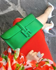 Green Hermes, Style For Short Women, Hermes Jige, Ideas Clothes, Bags Online Shopping, Short Women, Hermes Handbags, Clothes Style, Womens Purses