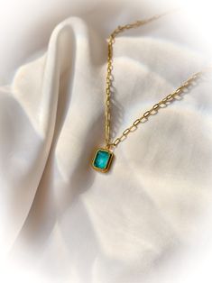 Whether worn alone or layered with other necklaces, this blue stone necklace is sure to catch attention and evoke a sense of sophistication and style. It is a true treasure for those who appreciate the beauty and allure of blue gemstones. Details: Stainless steel Gold Plated Waterproof Main Stone: Blue Zirconia Lenght: 40 + 5 cm Pendant Size: 11 x 8 mm Elegant Blue Crystal Necklaces With Adjustable Chain, Elegant Blue Crystal Necklace With Adjustable Chain, Elegant Blue Necklace With Delicate Chain, Elegant Blue Delicate Chain Necklace, Elegant Blue Crystal Necklace With Clavicle Chain, Elegant Blue Clavicle Chain Necklace, Elegant Birthstone Necklaces For Layering, Blue Turquoise Necklace With Delicate Chain, Elegant Blue Long Chain Necklace