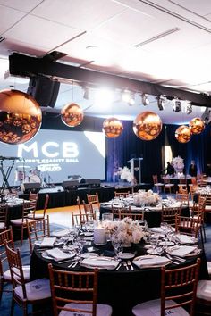 #homedecor, #interiordesign, #homedesign, #decor inspiration Corporate Holiday Event Decor, Business Party Theme Ideas, Vip Event Decor, Gala Event Aesthetic, Award Dinner Decor Corporate Events, Gala Dinner Aesthetic, Charity Ball Aesthetic, Corporate Luncheon Decor, Discussion Table Design