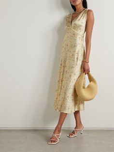 DÔEN Tahlia lace-trimmed floral-print silk-charmeuse midi dress | NET-A-PORTER Doen Clothing, Doen Dress, Build Wardrobe, Style Test, Minimal Dress, Weather Outfits, Party Inspo, Sunny Weather, Fashion Board