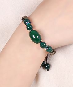 Handmade Blackish Green Hand Knitting Agate Cloisonne Charm BraceletMade of fine Hand Knitting Agate Cloisonne.Length: 15cm/5.85". Matches easily with daily hairstyle, dresses Shirts Daily Hairstyles, Green Hand, Everyday Hairstyles, Bracelet Making, Linen Fabric, Hand Knitting, New Fashion, Beaded Jewelry, Agate