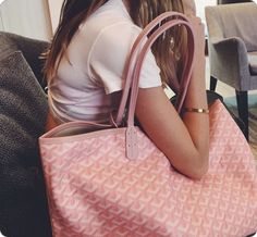 Pink Board, Sacs Design, Super Rich Kids, Goyard Bag, Cali Girl, Pink Life, Pink Girly Things