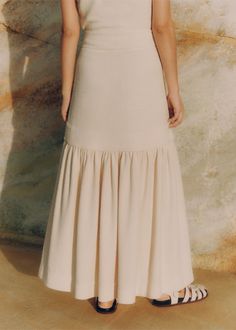 Textured High-Waisted Maxi Skirt | ME+EM Solid Maxi Skirt For Daywear, Versatile Relaxed Tiered Maxi Skirt, Versatile Tiered Maxi Skirt, Versatile Tiered Lined Skirt, Versatile High Waist Relaxed Maxi Skirt, Versatile High Waist Maxi Skirt, Beige Maxi Skirt With Elastic Waistband, Beige Voluminous Skirt Bottoms, Beige Voluminous Tiered Skirt