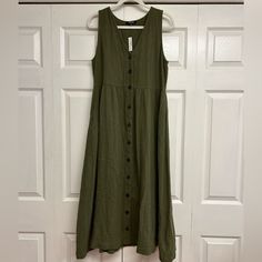 Nwt. Size Medium Cotton Button Down Dress. 45” Length From Top Of Shoulder. Dress Has Pockets. Of Shoulder Dress, Madewell Dresses, Button Down Dress, Cotton Dress, Cotton Dresses, Madewell, Shoulder Dress, Midi Dress, Size Medium